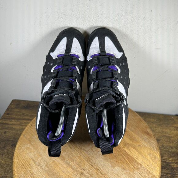 Athletic_Shoes